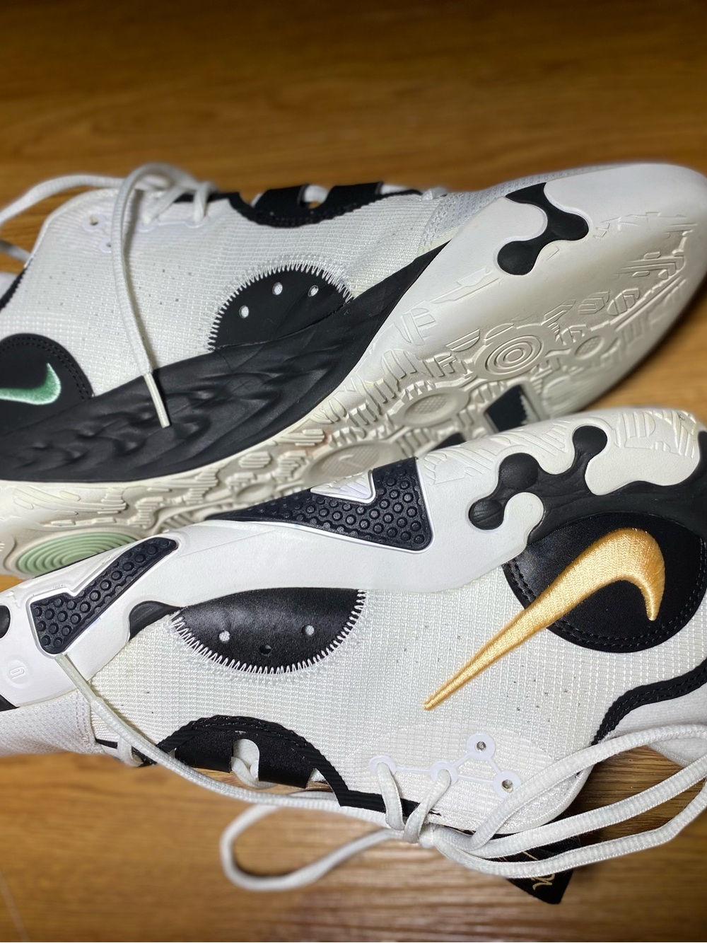 Nike Kids White, Black & Gold Performance Sneakers